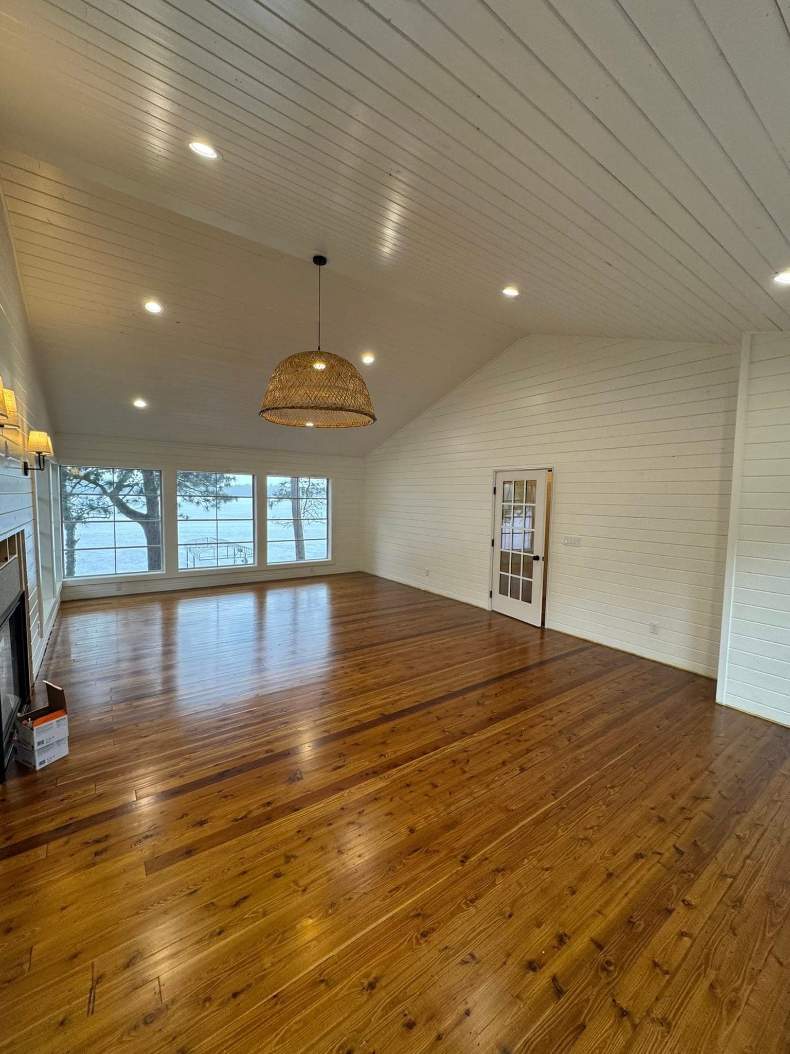 Gallery photos for Charming Remodel Project in Deerwood: Image #24