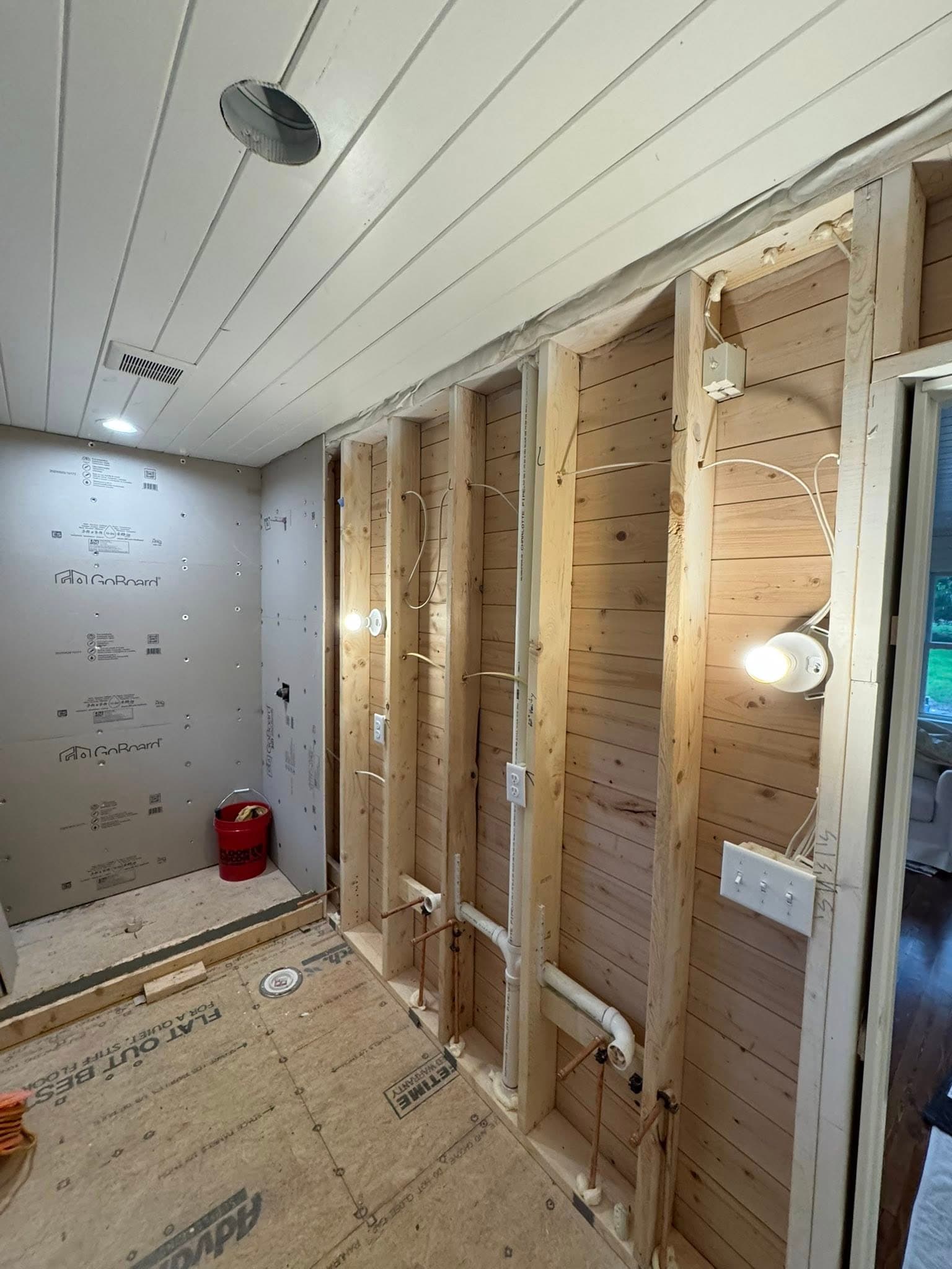 Gallery photos for Charming Remodel Project in Deerwood: Image #27