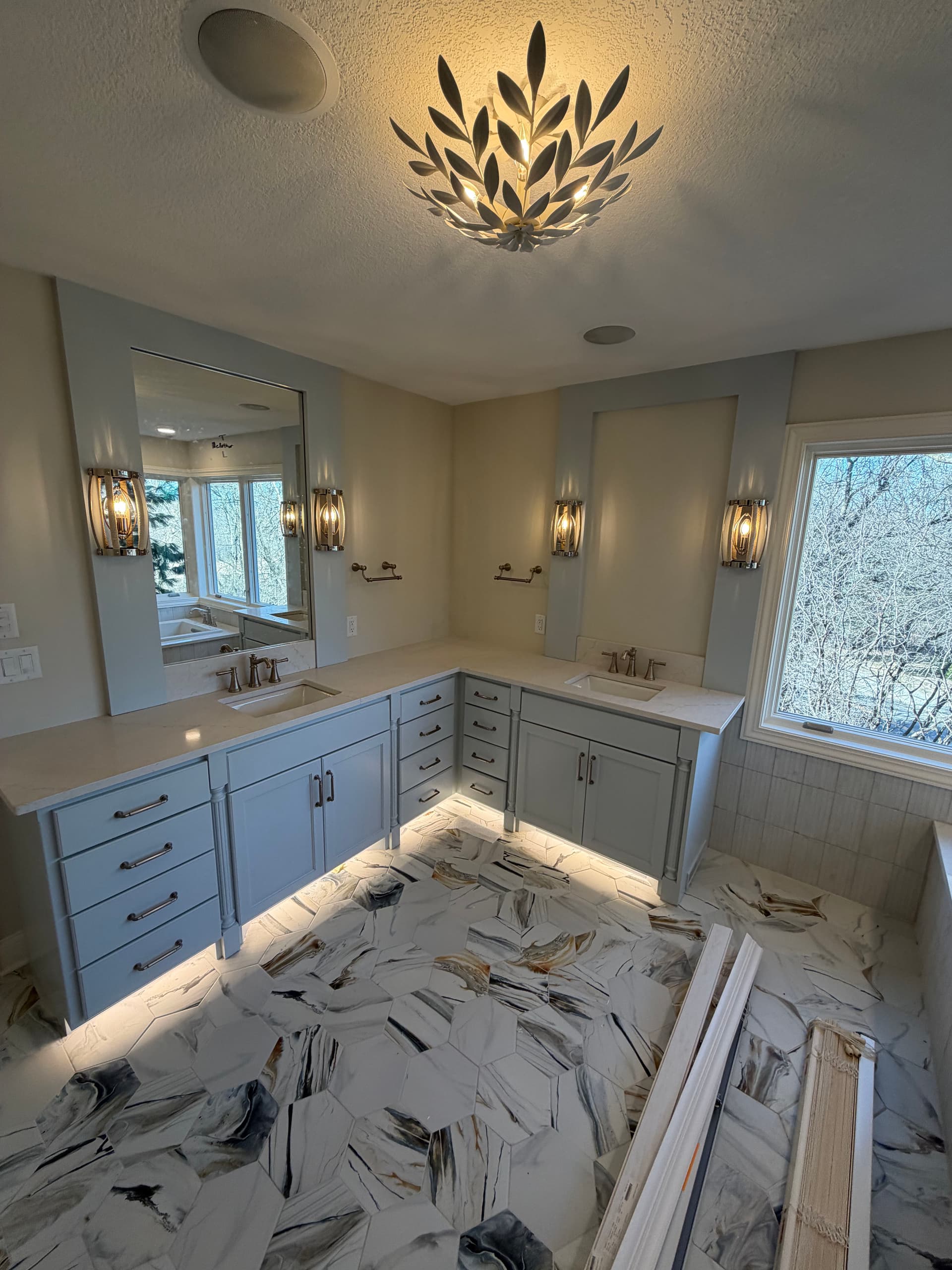 Gallery photos for Elegant Home Transformation with Master Suite Remodel: Image #2